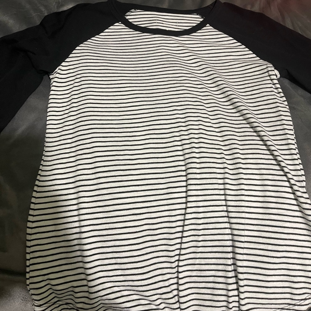 Sonoma Women’s crew shirt